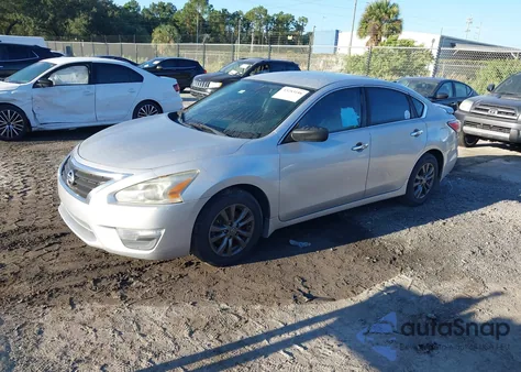2015 Nissan Altima 2.5 S from USA, damaged, VIN 1N4AL3AP8FC597260